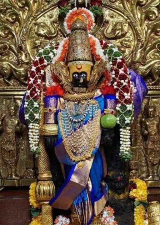 शक्तिपीठ – कोल्हापुर: देवी का ये अलौकिक शक्ति पीठ महाराष्ट्र प्रांत के कोल्हापुर शहर में स्थित है।