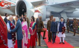 मॉरिशस में पीएम मोदी का भव्य स्वागत, प्रधानमंत्री नवीन रामगुलाम ने लगाया गले, राष्ट्रीय समारोह में बतौर मुख्य अतिथि होंगे शामिल।