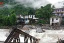 Cloudburst In Dehradun Triggers Flash Floods: देहरादून में भारी बारिश से रेड अलर्ट, बादल फटने से तमसा नदी उफान पर, टपकेश्वर महादेव मंदिर में शिवलिंग डूबा।