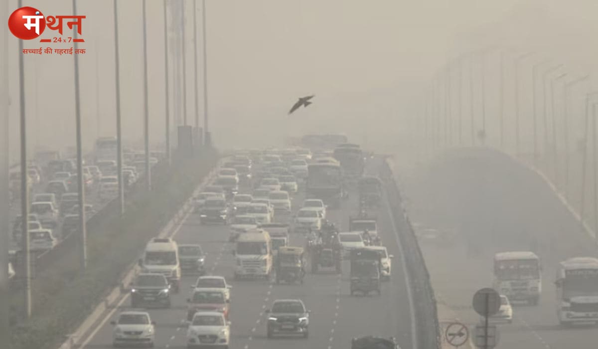 Delhi Pollution: स्कूलों में सभी आउटडोर एक्टिविटीज पर रोक, दिल्ली सरकार का बड़ा आदेश