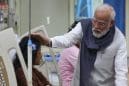 भूटान से लौटते ही PM मोदी पहुंचे LNJP अस्पताल, दिल्ली ब्लास्ट के घायलों से की मुलाकात