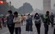 दिल्ली-NCR में ठंड और प्रदूषण की दोहरी मार: AQI 400 पार, नवंबर में तापमान 9°C तक गिरा