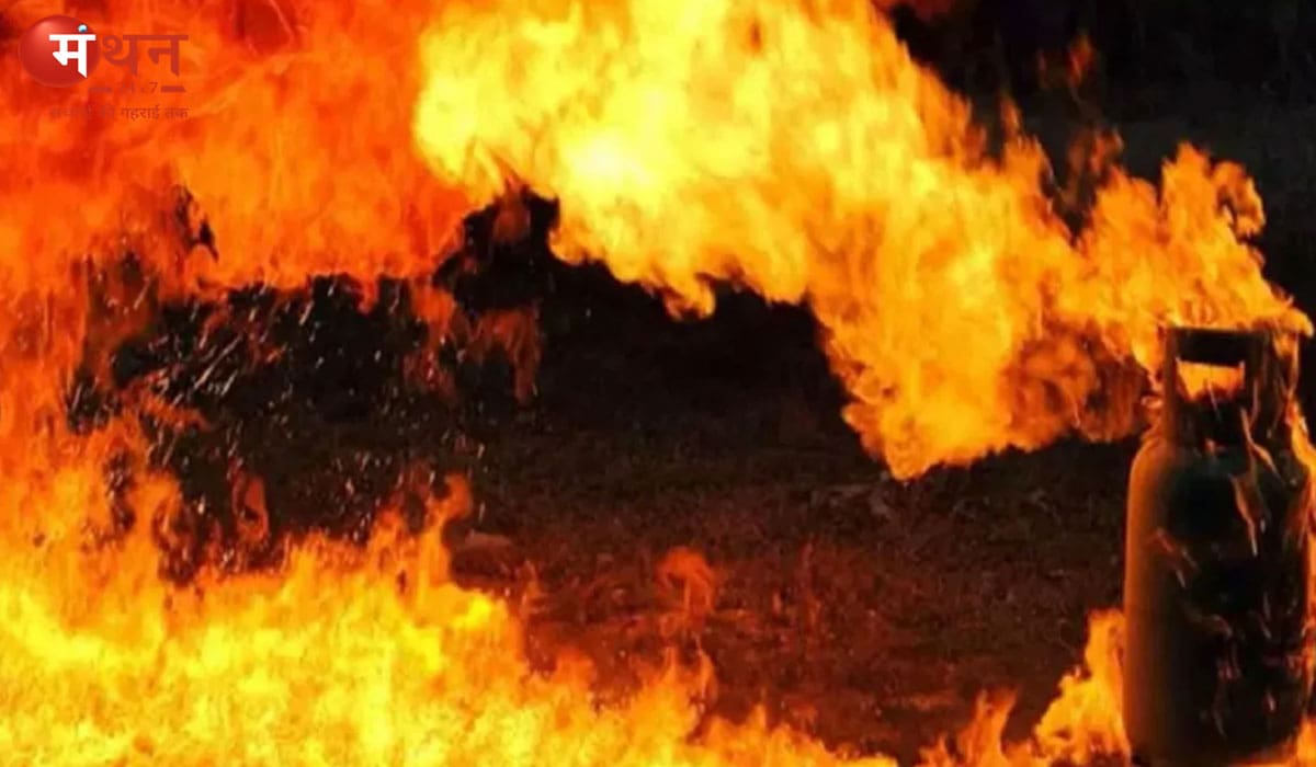 अमेठी में गैस सिलेंडर ब्लास्ट: मकान ढहा, 1 की मौत और 1 घायल