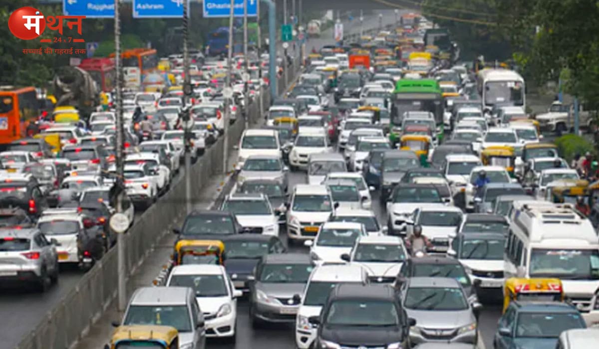 12 लाख गाड़ियों की दिल्ली में एंट्री बैन, BS-VI से नीचे की कारों पर 18 दिसंबर से रोक