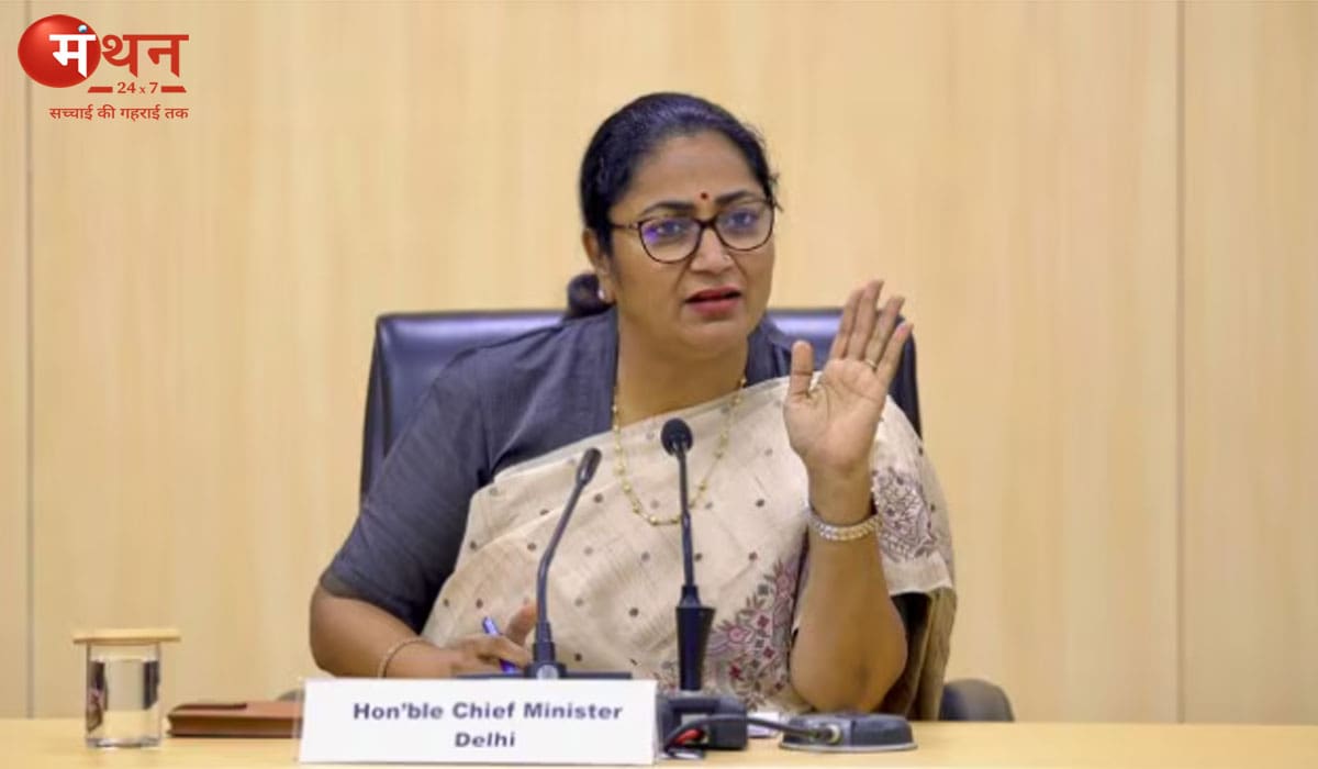 दिल्ली में प्रदूषण पर कड़ी कार्रवाई: खुले में  कूड़ा जलाने पर लगेगा 5000 रुपए तक जुर्माना