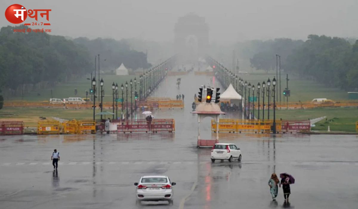 पहली बारिश ने बढ़ाई सर्दी, दिल्ली में न्यूनतम तापमान 4.6 डिग्री तक गिरा