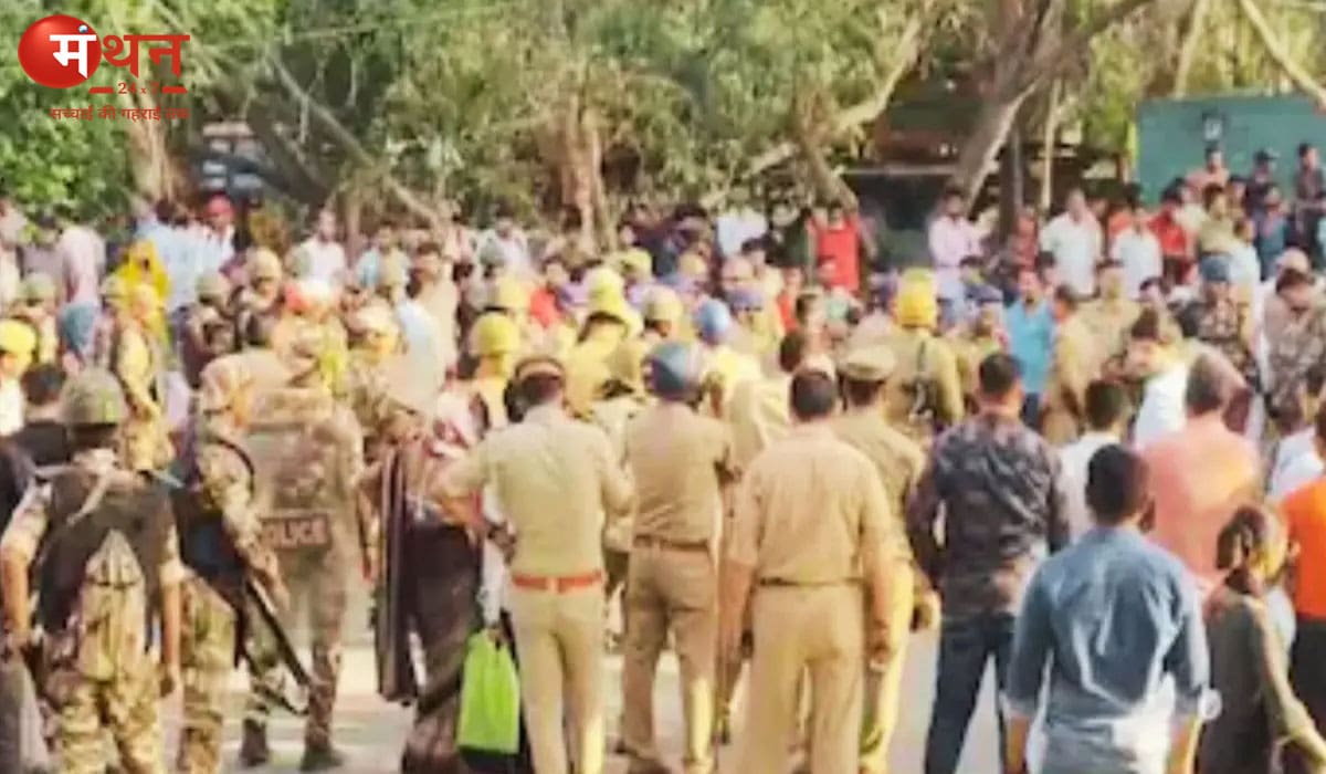 नोएडा में श्रमिकों का उफनता आक्रोश: 10 साल में मामूली वेतन वृद्धि, महंगाई ने बढ़ाई मुश्किलें