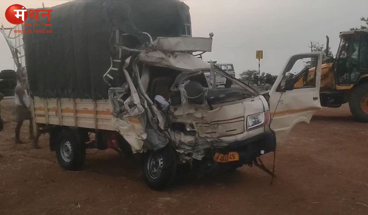 आंध्र प्रदेश के कुरनूल में भीषण सड़क हादसा, कार और लॉरी की टक्कर में 8 श्रद्धालुओं की मौत, 12 घायल