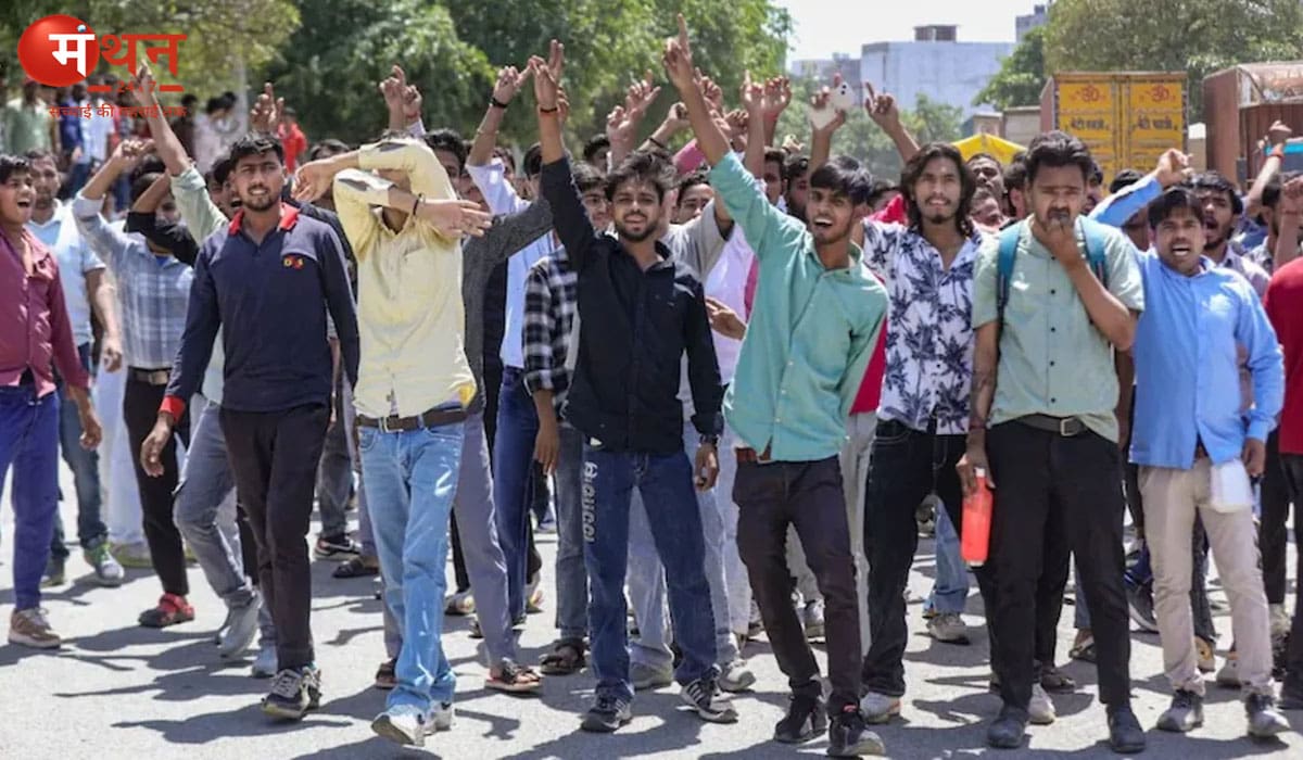 नोएडा हिंसा के बाद प्रशासन का बड़ा एक्शन: 203 ठेकेदारों पर कार्रवाई, 24 फैक्ट्रियां ब्लैकलिस्ट