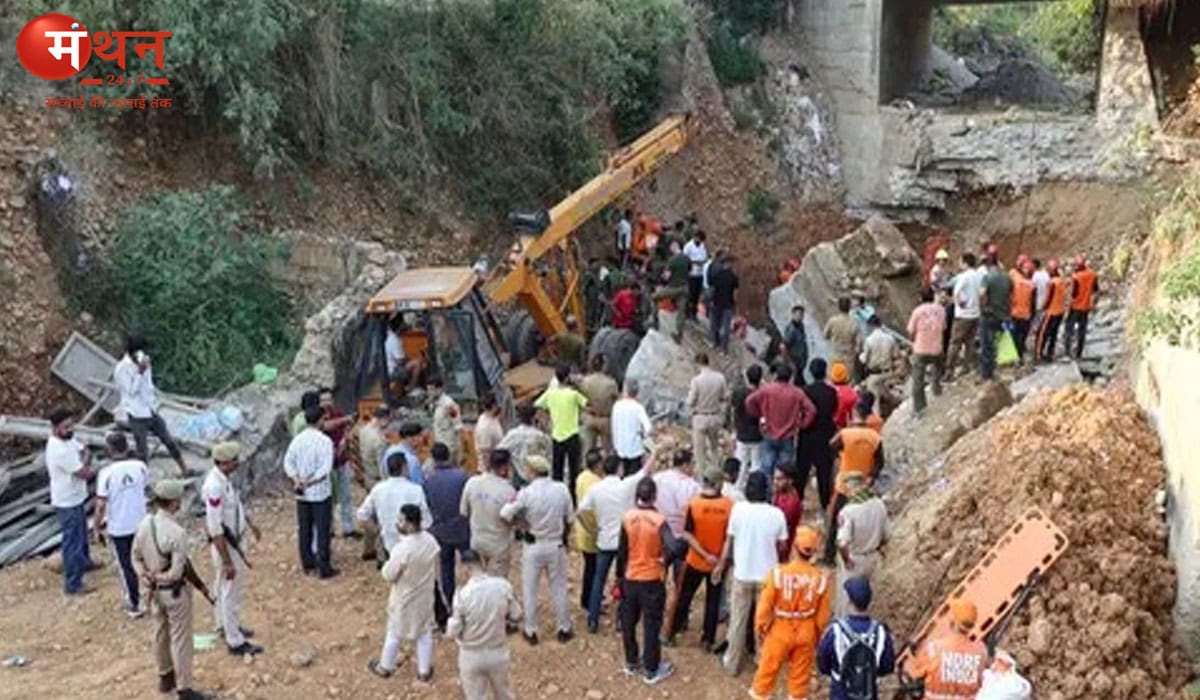 जम्मू पुल हादसा: 12 घंटे के रेस्क्यू के बाद मिले शव, मजदूरों की मौत ने उठाए सुरक्षा पर गंभीर सवाल