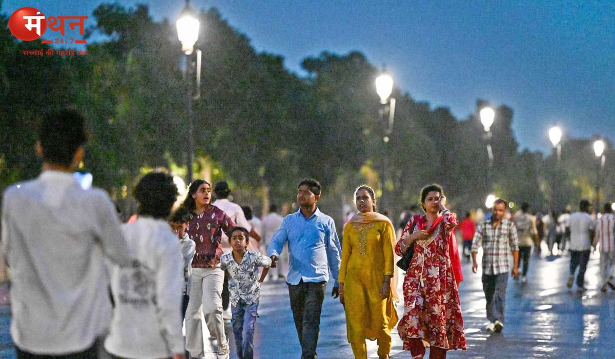 दिल्ली-NCR में आंधी-तूफान और मूसलाधार बारिश से मिली राहत, IMD ने कल के मौसम को लेकर जारी किया नया अलर्ट